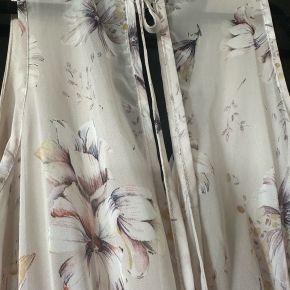 Floral Romer - Picture 5 of 5